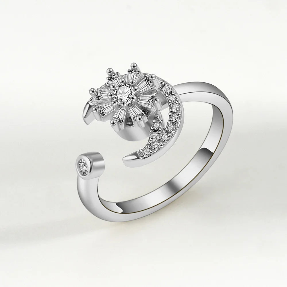 LunaSpin Crystal Ring