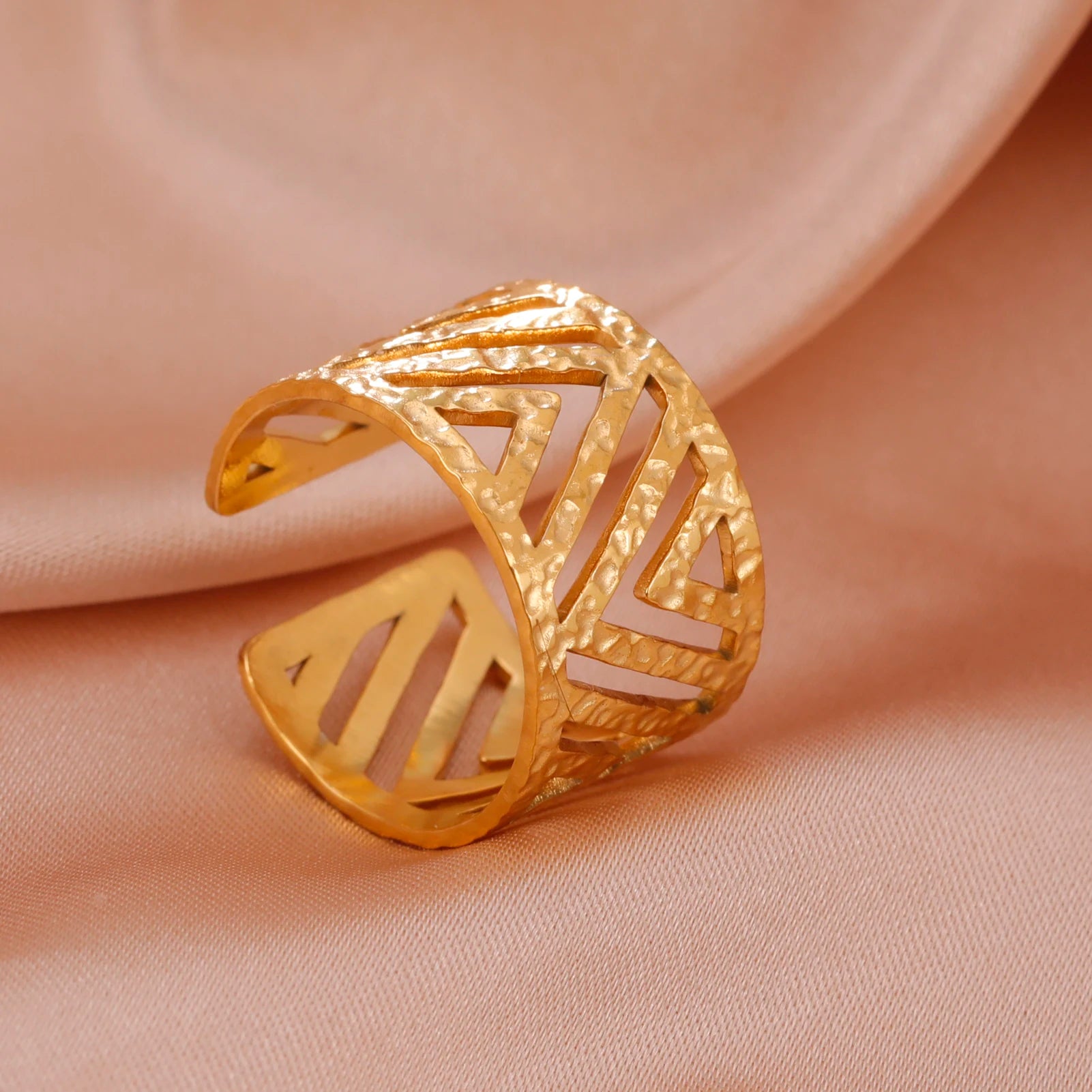 Elegant Heart Ring