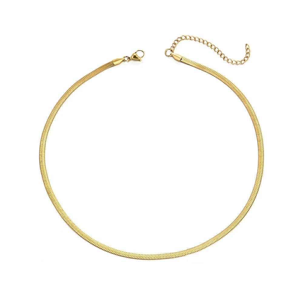 Bold Shine Snake Choker