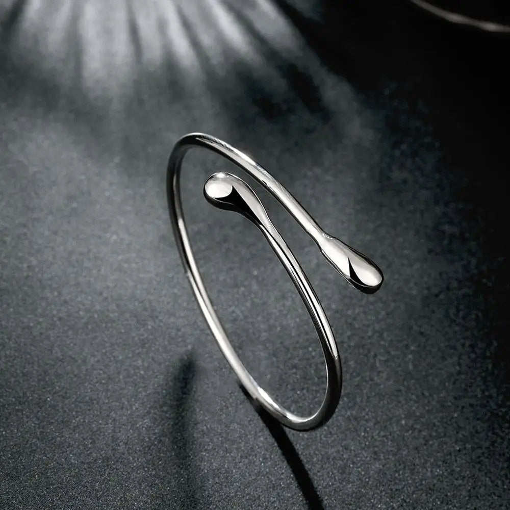 Moonlight Dew Bracelet