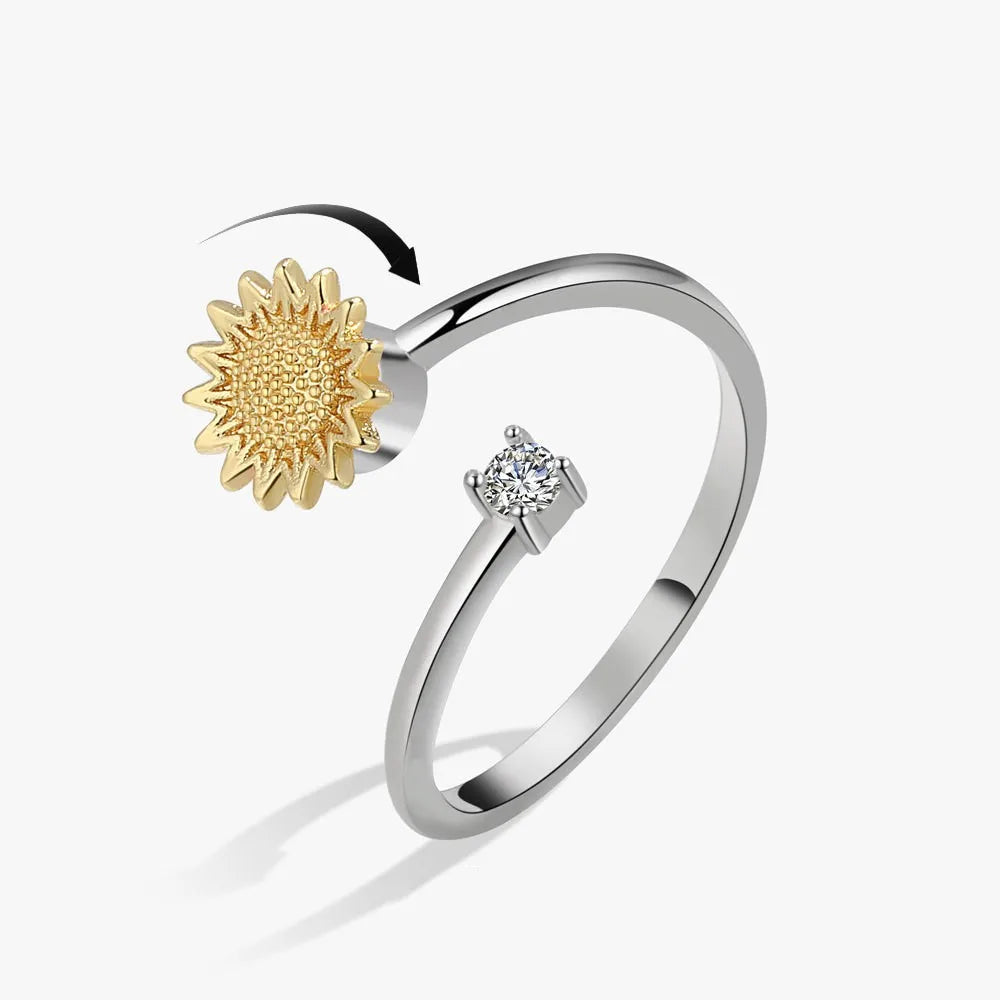 LunaSpin Crystal Ring