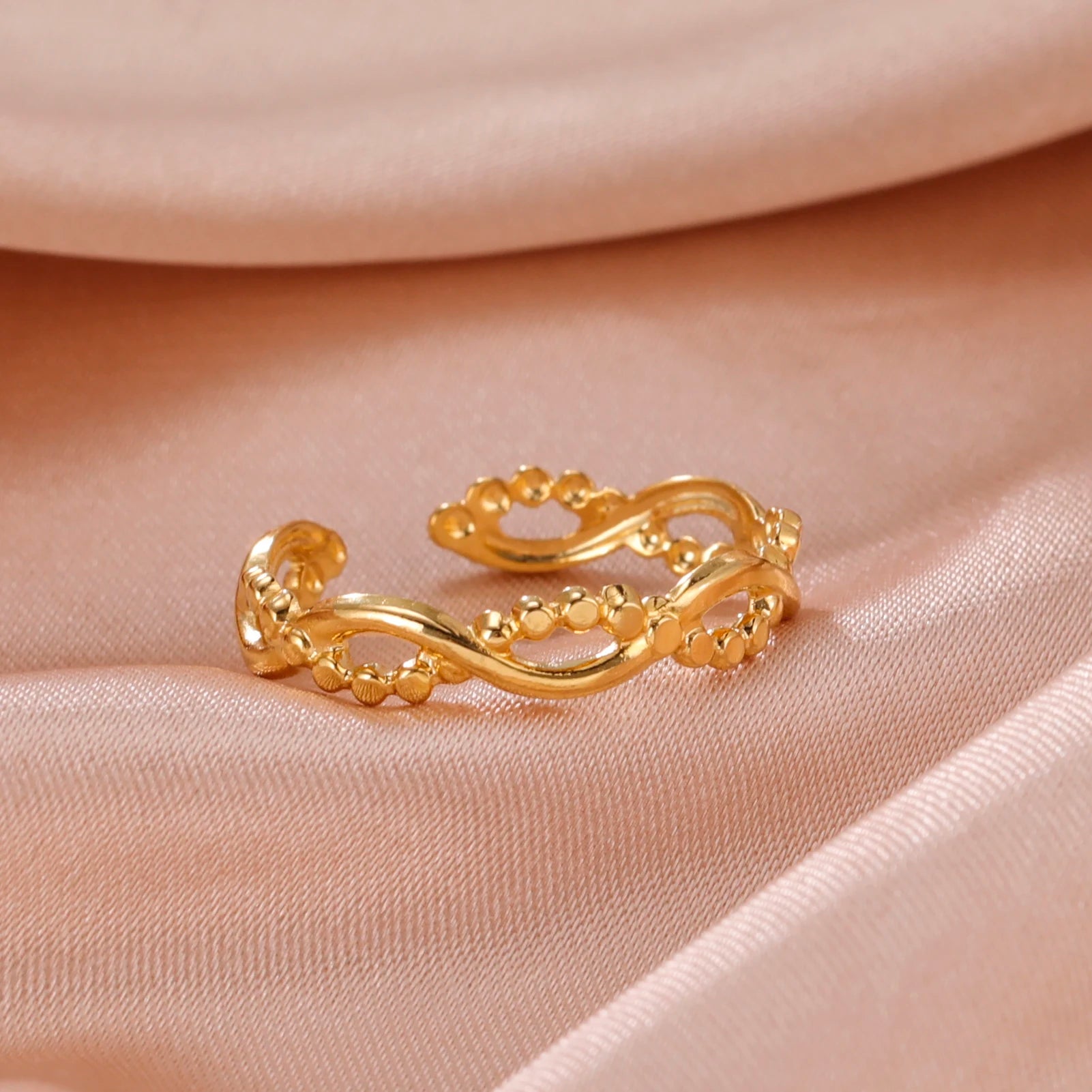 Elegant Heart Ring