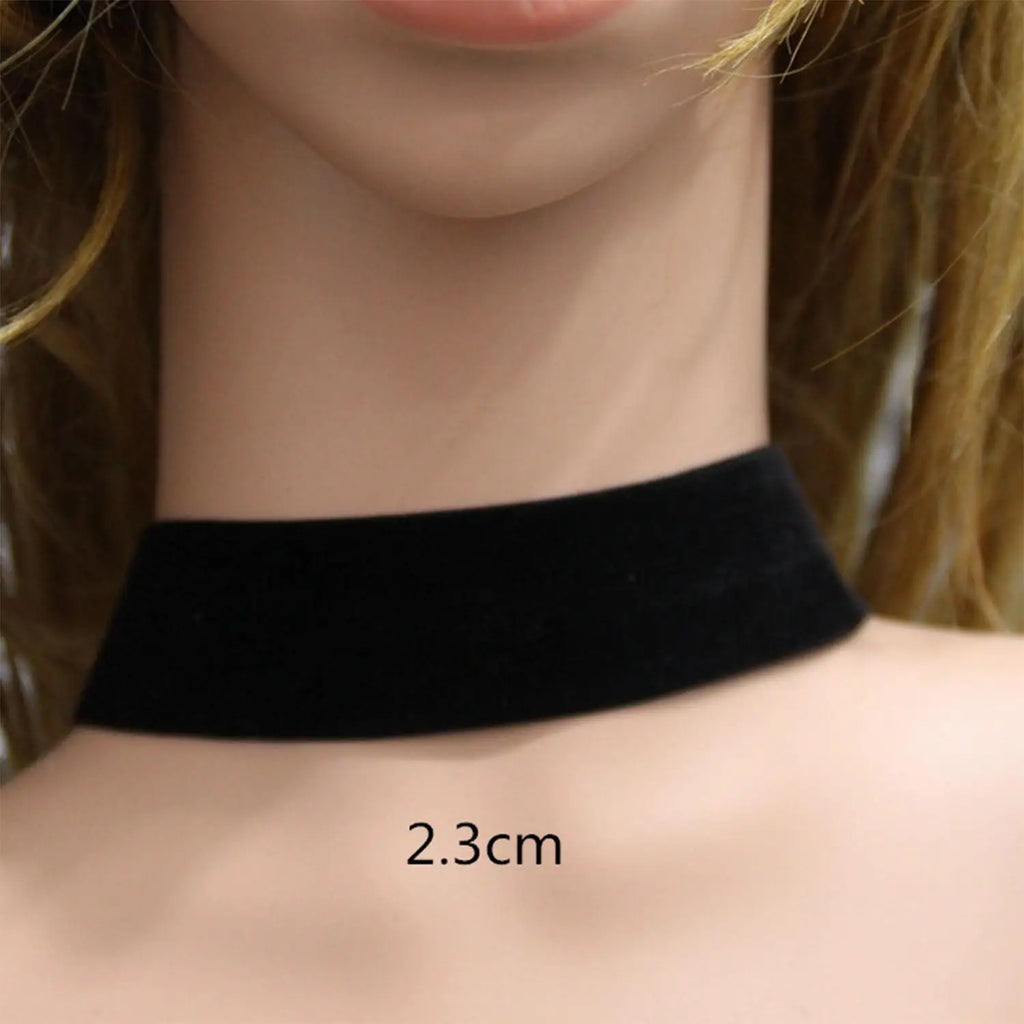 Elegant Cloth Choker Necklace for Women