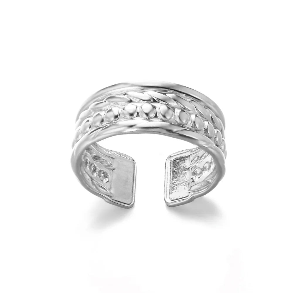 Celeste Royale Gold Shell Ring