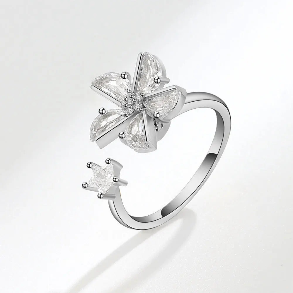 LunaSpin Crystal Ring