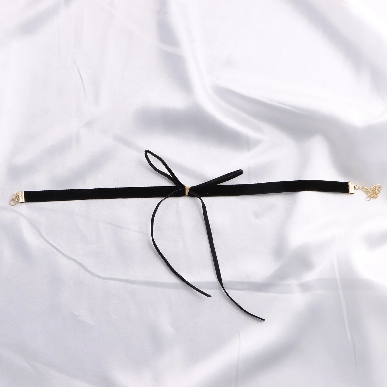 Elegant Cloth Choker Necklace for Women