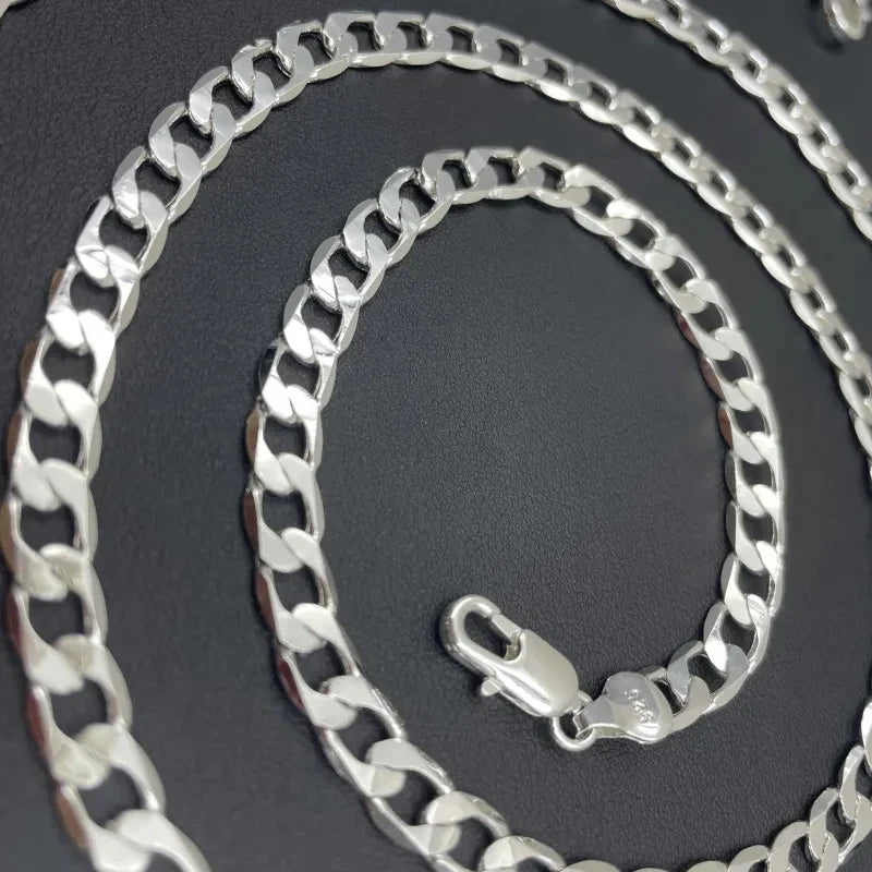 Eterna Silver Chain