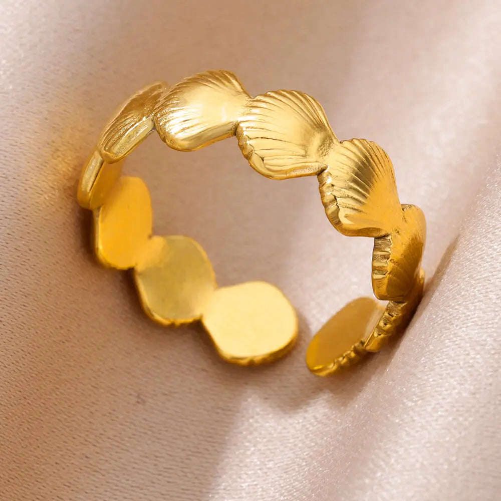 Celeste Royale Gold Shell Ring