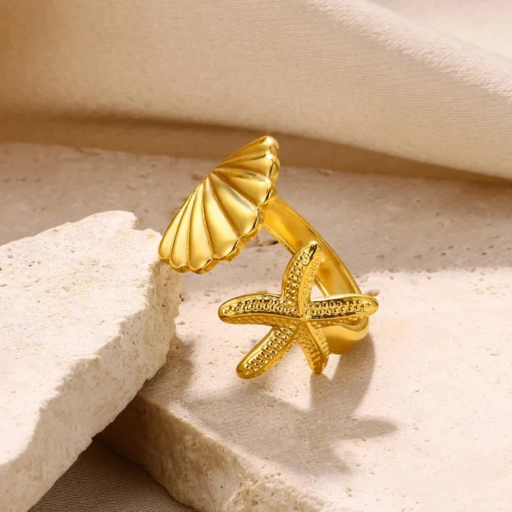 Celeste Royale Gold Shell Ring