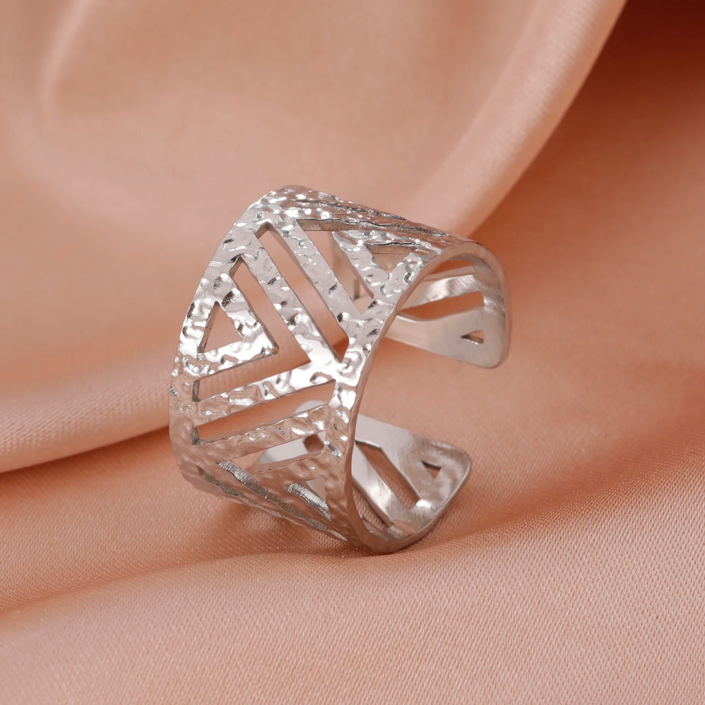 Elegant Heart Ring