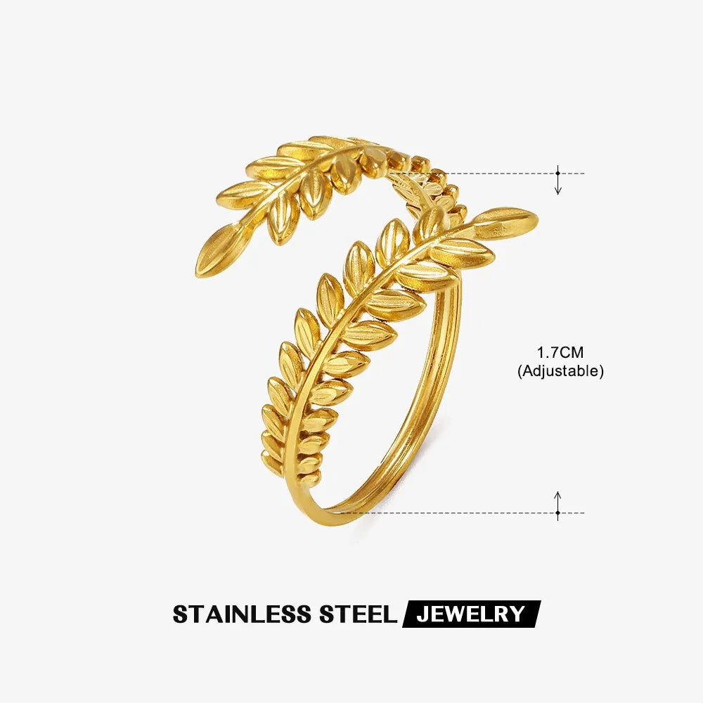 Celeste Royale Gold Shell Ring