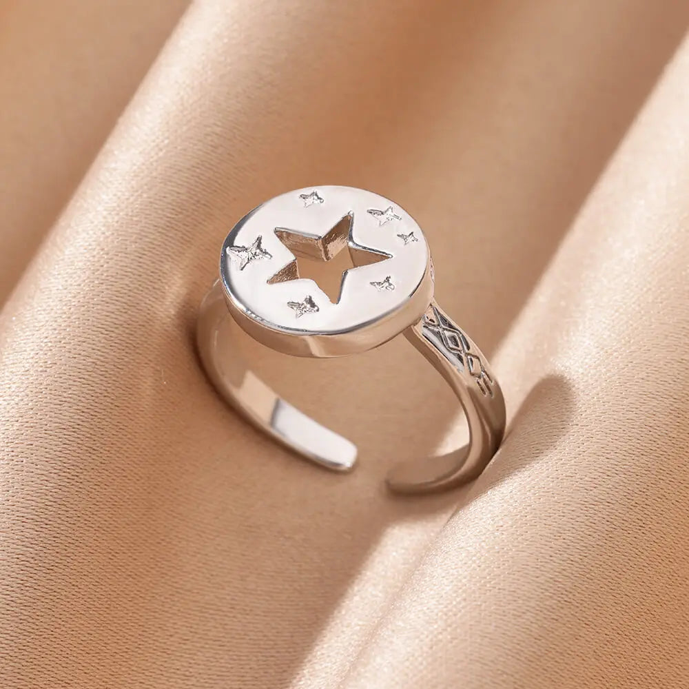 Celeste Royale Gold Shell Ring
