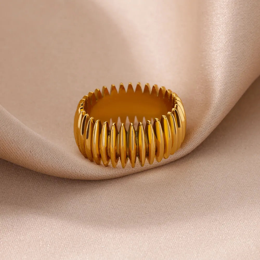 Vintage Engraved Stripe Ring
