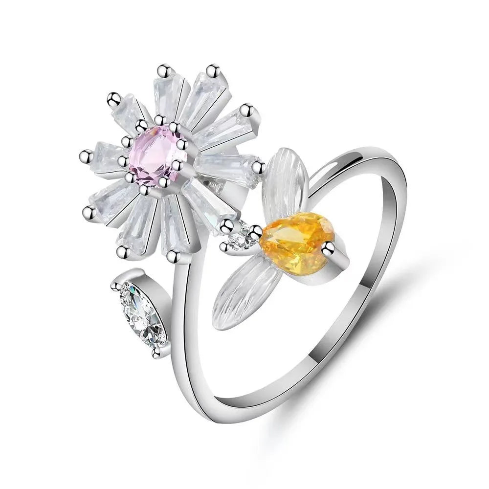 LunaSpin Crystal Ring
