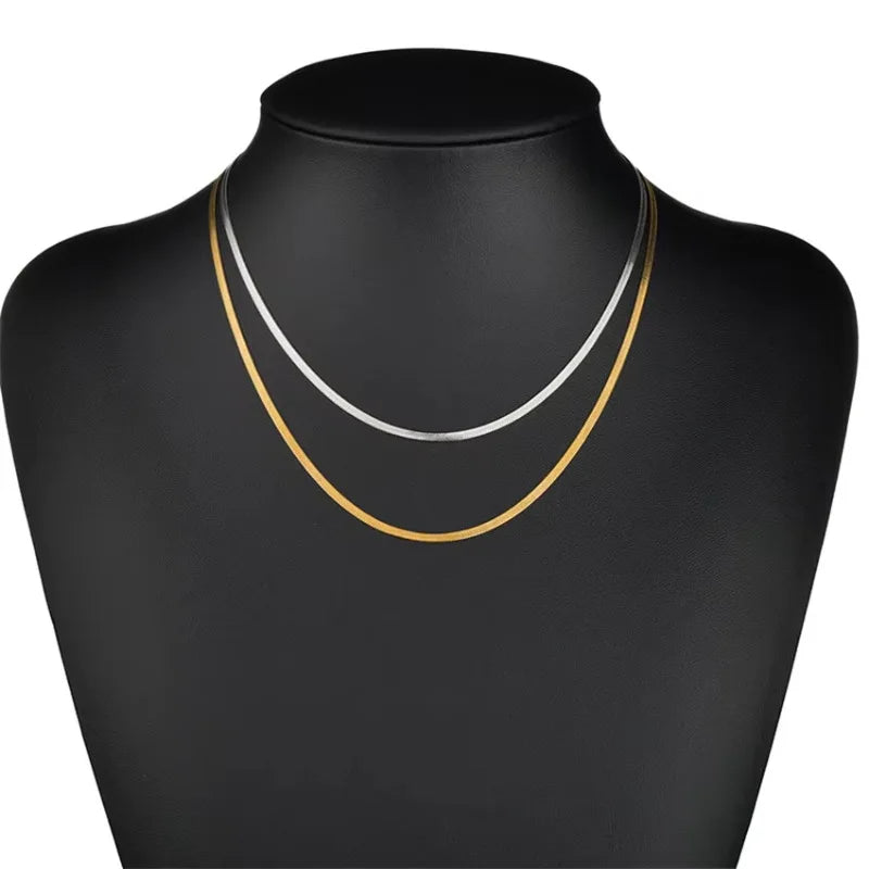 Bold Shine Snake Choker