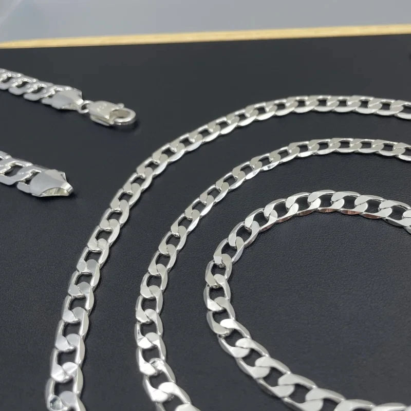 Eterna Silver Chain