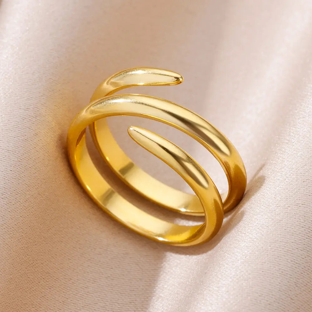 Celeste Royale Gold Shell Ring